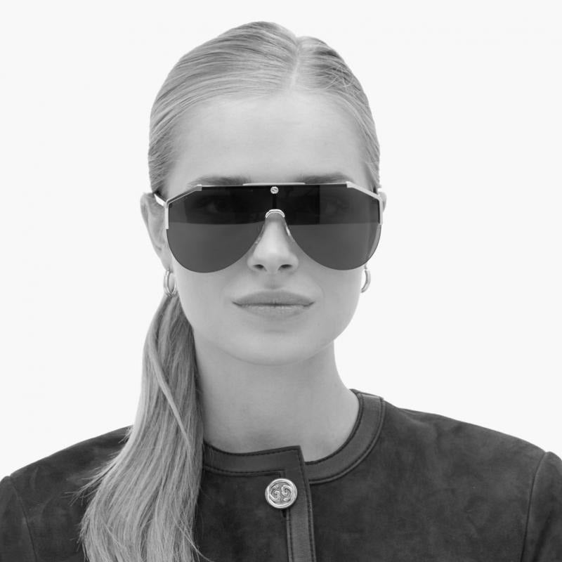 Lentes De Sol Gucci Gg0584s Iconic Shield Italy 99mm Suns